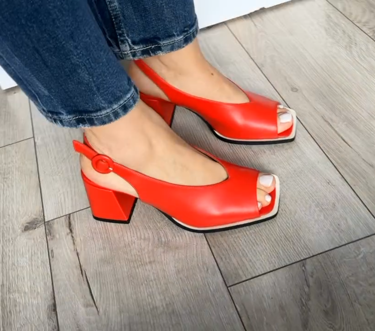 Σανδάλια με χοντρό τακούνι και δάχτυλα ψαριού-GR