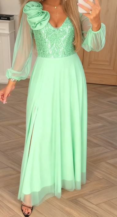 Vestido con mangas de encaje, lentejuelas y adornos florales.-ES