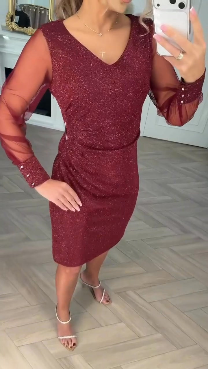 Vestido brillante con escote en V y detalles patchwork-ES