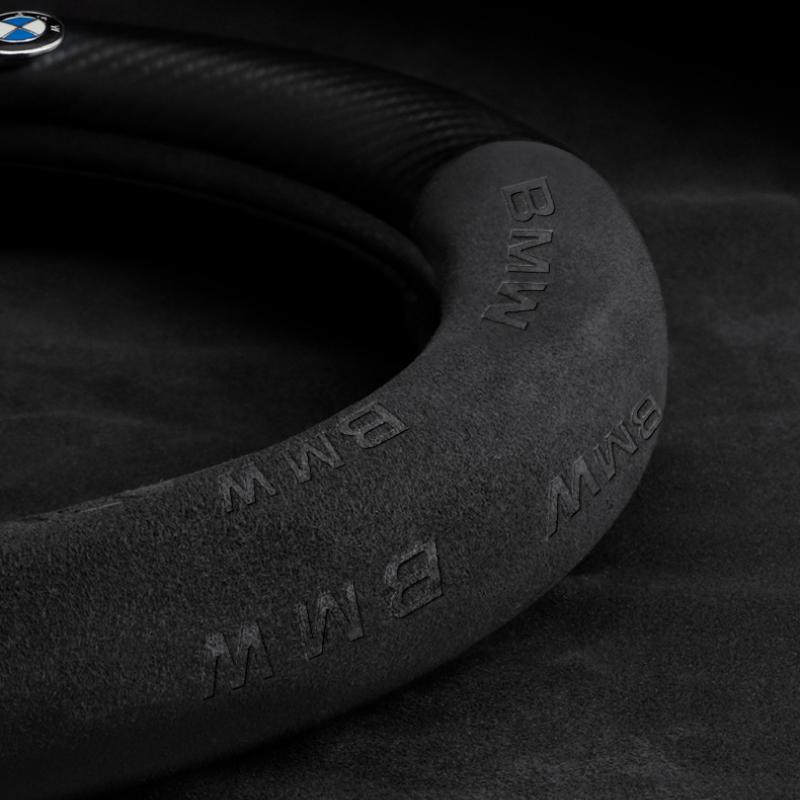 TrackVibe | Prevleka za volan iz črnega karbonskega semiša – nedrseča in odporna proti obrabi-SI