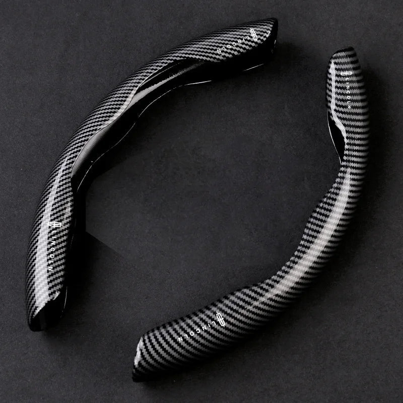 🔥Nova univerzalna prevleka za volan iz karbonskih vlaken (2 kosa)❗Ustreza vsem modelom-SI