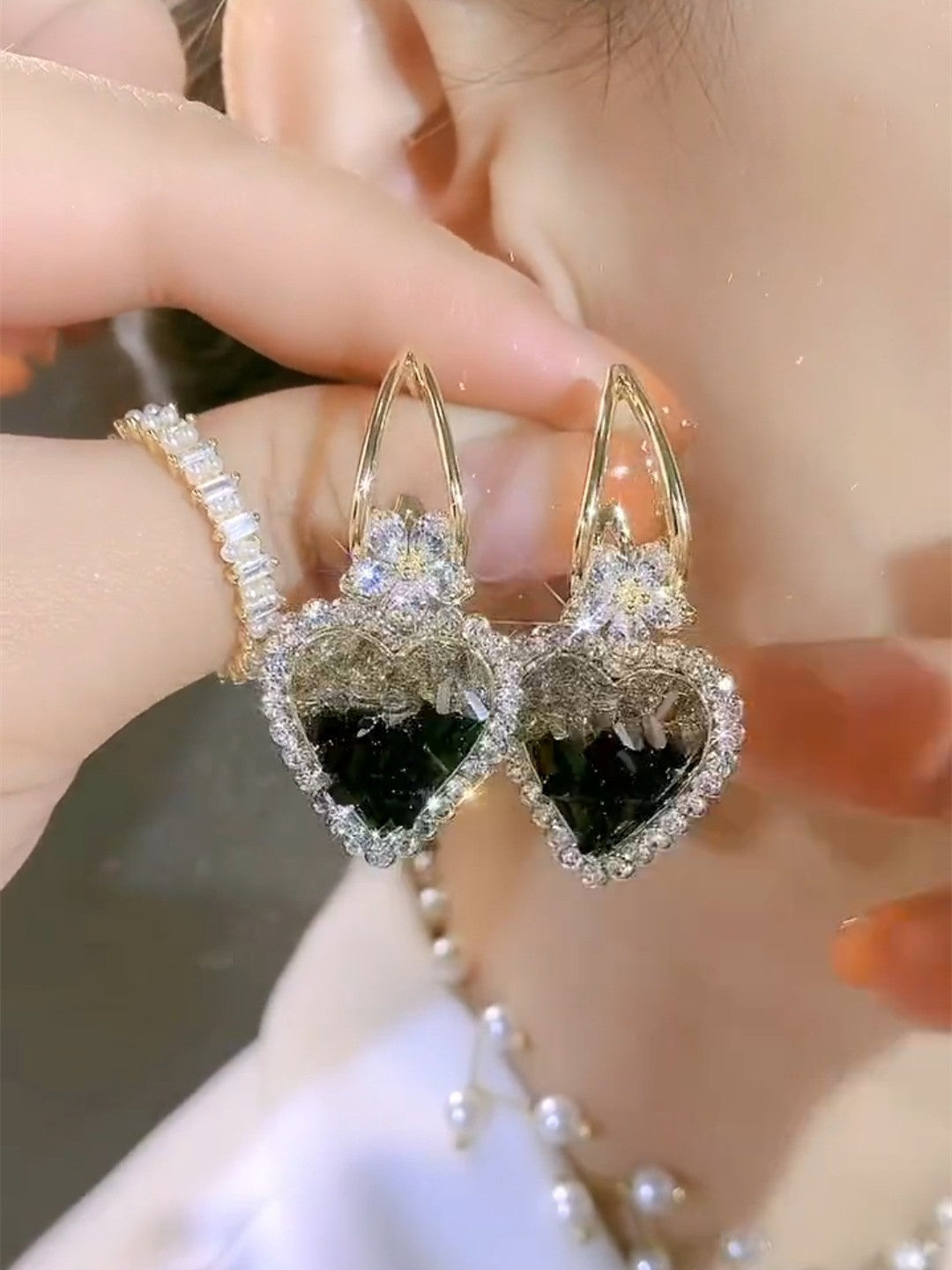 Žalios spalvos krištoliniai širdies auskarai-LT