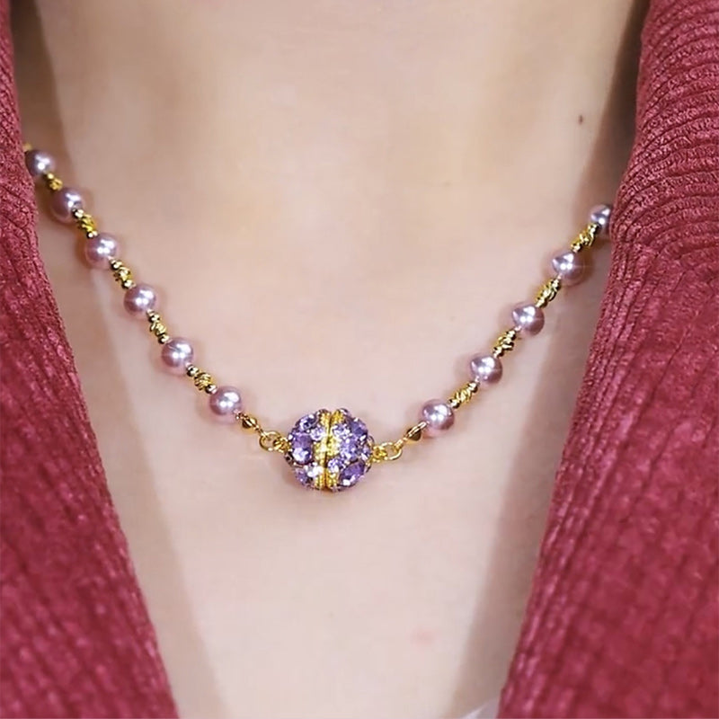 Elegantiškas karoliai, putojantis - "Magnetinė širdis"-LT