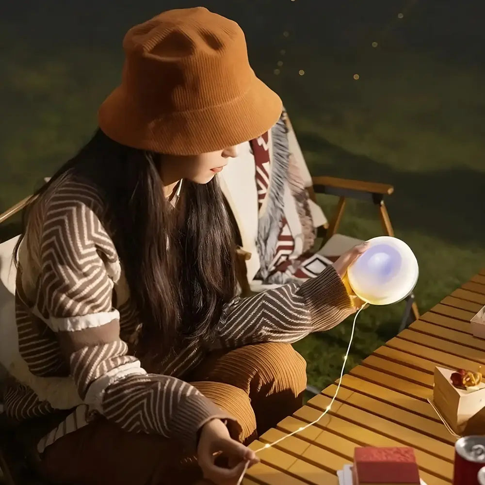 Kamp Lamp™💡 Uvlačiva lampa od 10 metara 🔋 Trajanje baterije 8 sati 🌈 Više postavki boja ⚙️ Postavlja se za nekoliko sekundi-HR