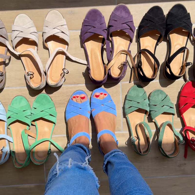 Γυναικεία σανδάλια με κοίλη αγκράφα-GR