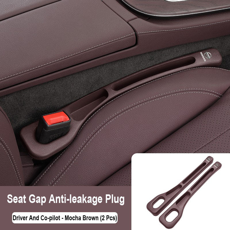 Ένα βύσμα που σφραγίζει το κενό μεταξύ των καθισμάτων αυτοκινήτου-GR