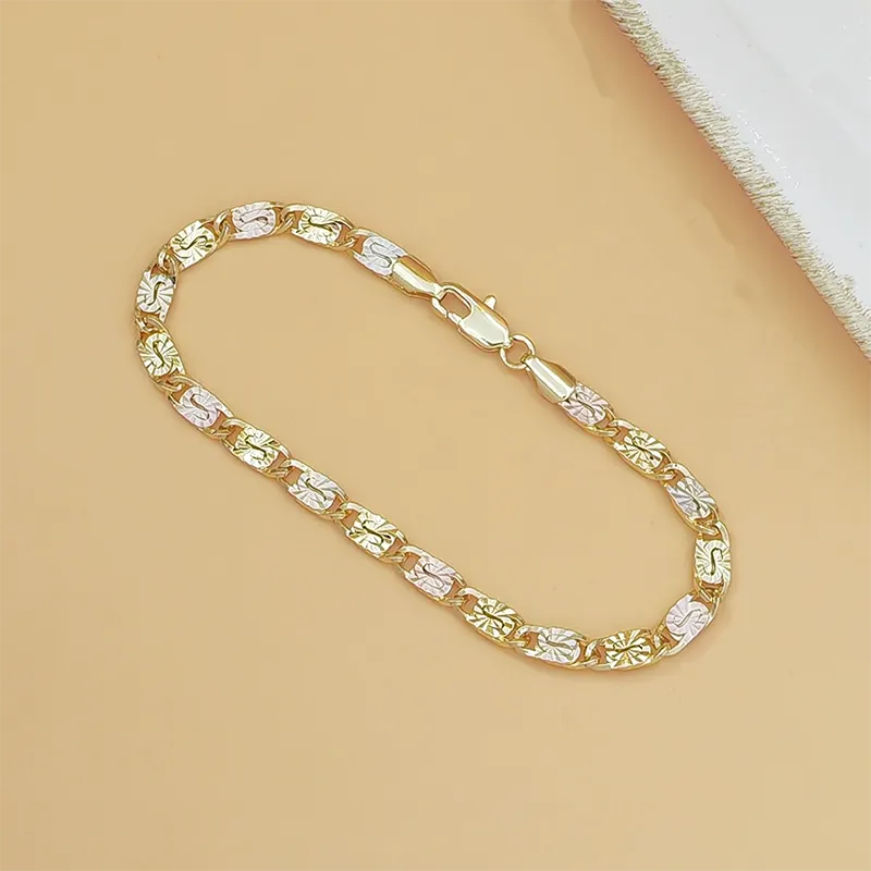 💎 SADA 50% POPUSTA! 👑 Unisex narukvica s trobojnim karikama - zlatna/ružičasta/srebrna, fasetirani rez i kopča u obliku hobotnice - klasične karike, moderan sjaj 💛-HR