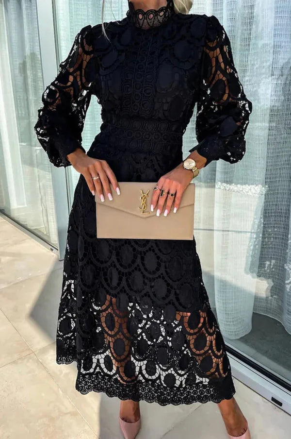 Moteriška midi suknelė su elegantiška, erdvia iškirpte-LT
