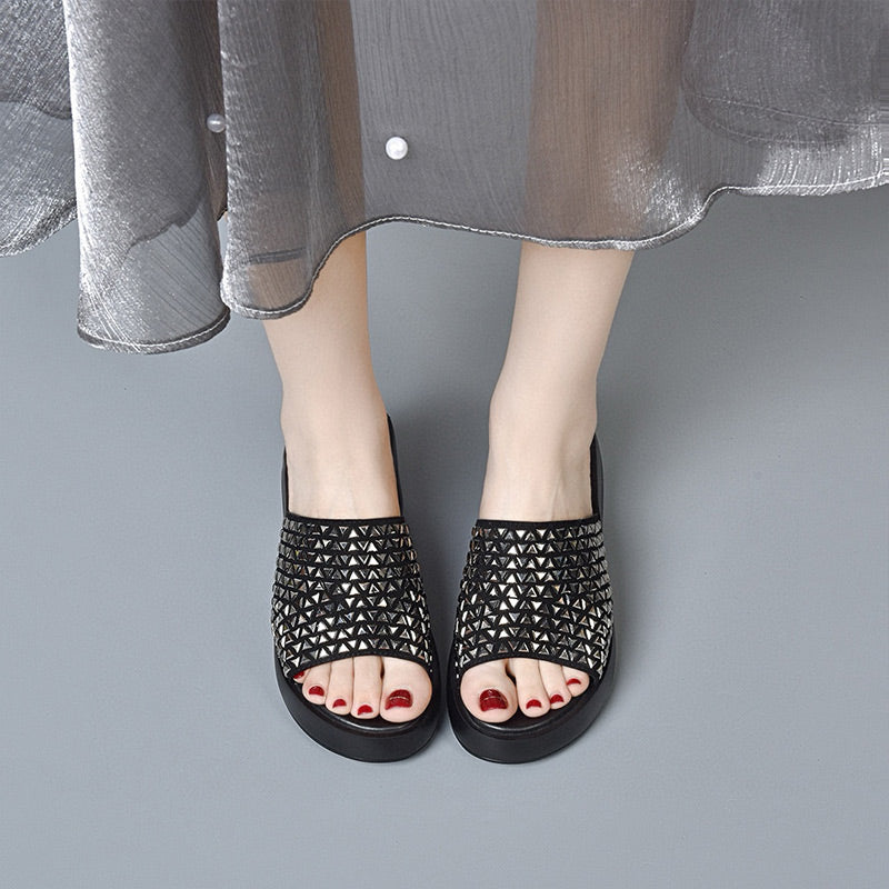 Säravad naiste sandaalid-EE