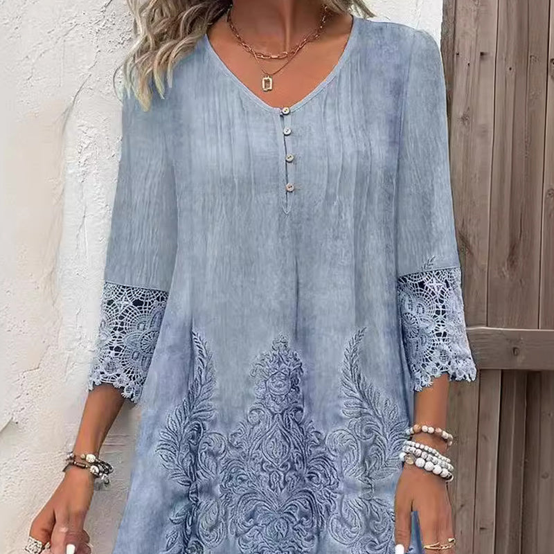 Eleganta sieviešu kleita ar puspiedurknēm un dziļu kakla izgriezumu.-LV