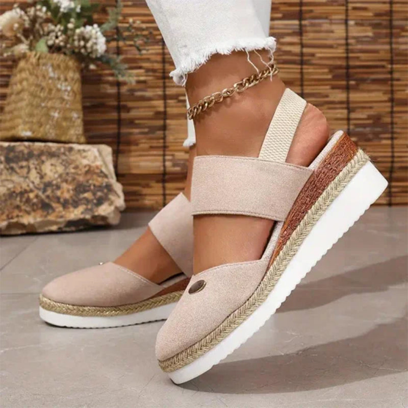 Sandalias de cuña baja, con tiras y punta cerrada-ES