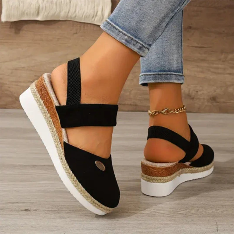 Sandalias de cuña baja, con tiras y punta cerrada-ES